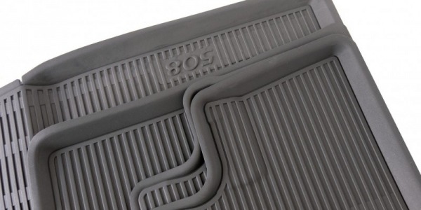 How to choose the right floor mats for my car?